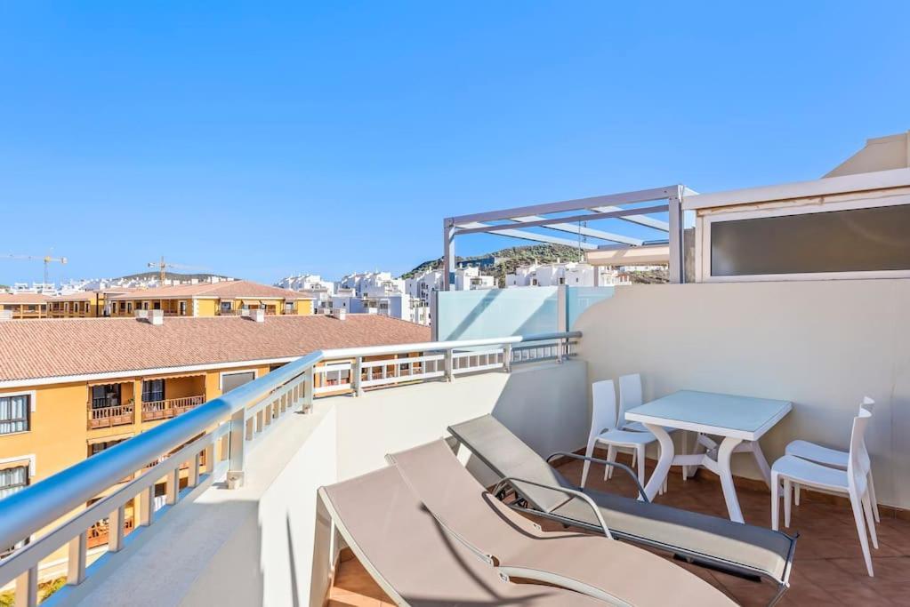 Luxurioese Duplex Ferienwohnung In Sehr Ruhiger Wohnanlage Mit Meerblick Palm-mar Dış mekan fotoğraf