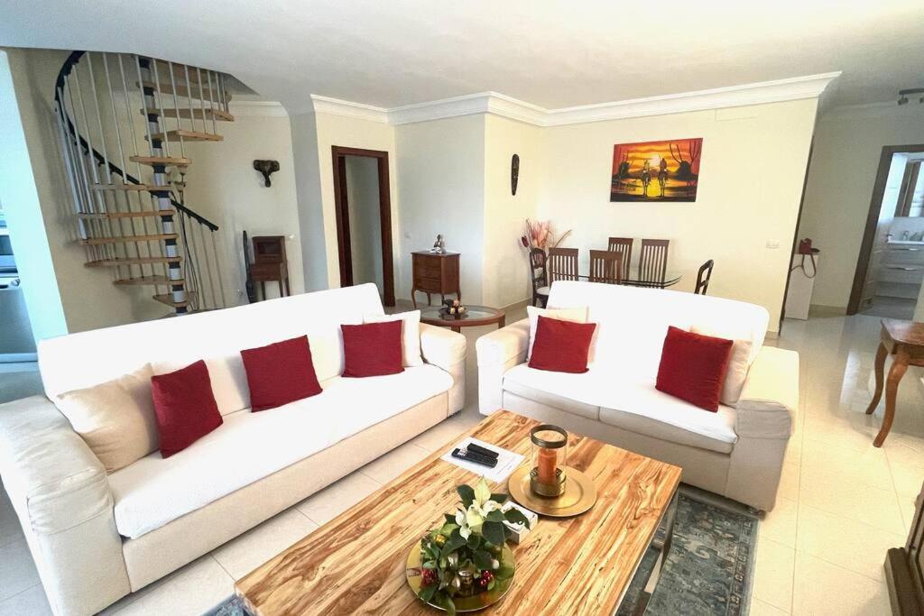 Luxurioese Duplex Ferienwohnung In Sehr Ruhiger Wohnanlage Mit Meerblick Palm-mar Dış mekan fotoğraf