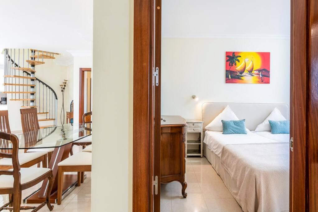 Luxurioese Duplex Ferienwohnung In Sehr Ruhiger Wohnanlage Mit Meerblick Palm-mar Dış mekan fotoğraf